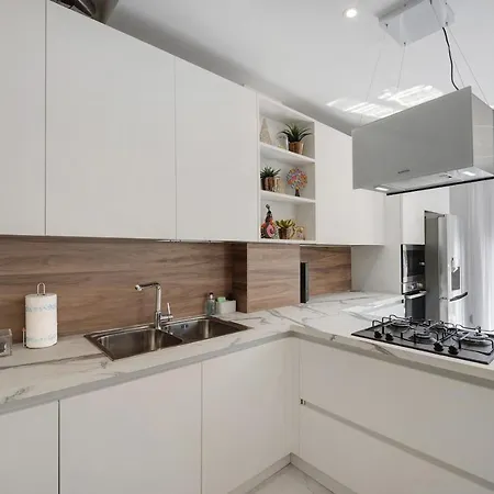 Luxury Vanecia's Place Apartment