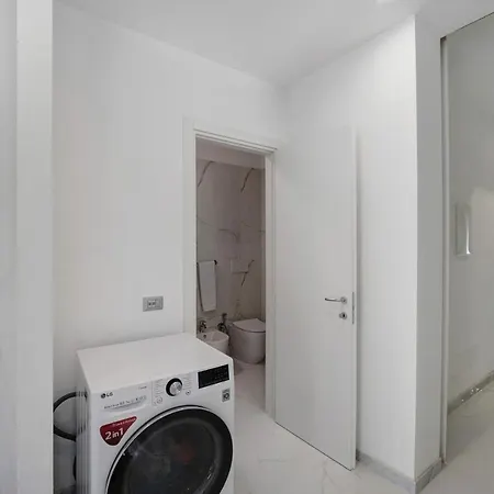 Apartment Luxury Vanecia's Place Sanremo